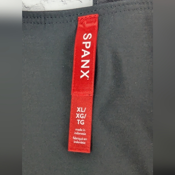 SPANX Size XL Faux Leather Looks Leggings In Black - Picture 3 of 8